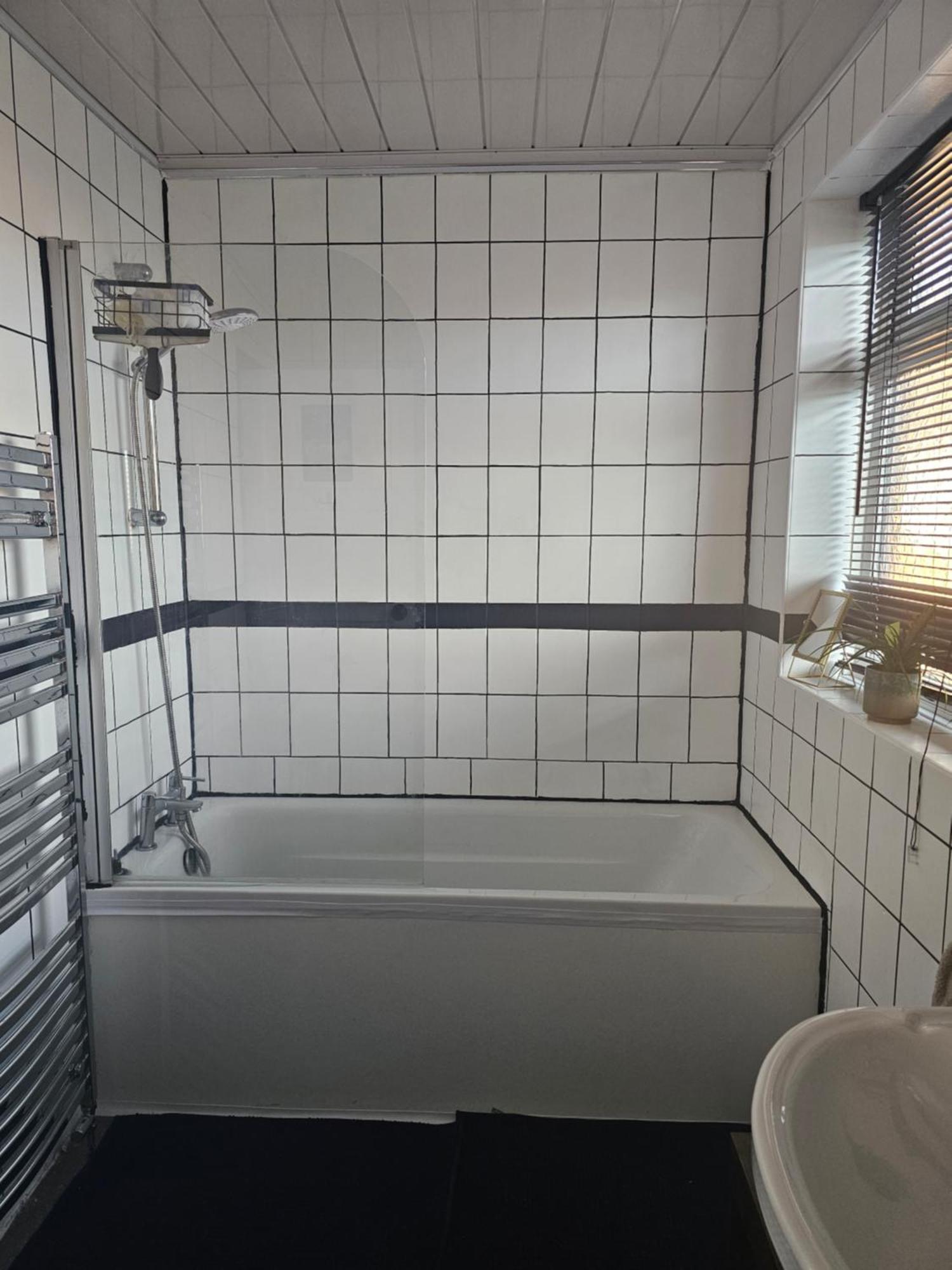 Double Bedroom Located Close To Manchester Airport 威森肖 外观 照片